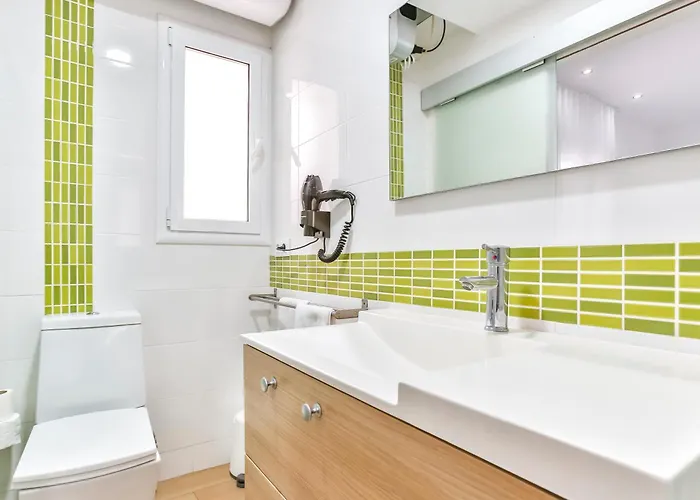 Laramond Barcelona Rooms